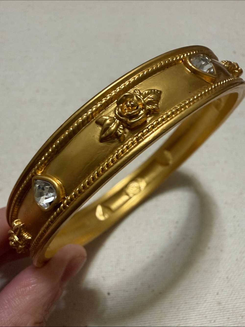 Avon Elizabeth Taylor Love Blooms Bangle Bracelet Vintage 90's